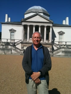barry martin in front of Chiswick House 