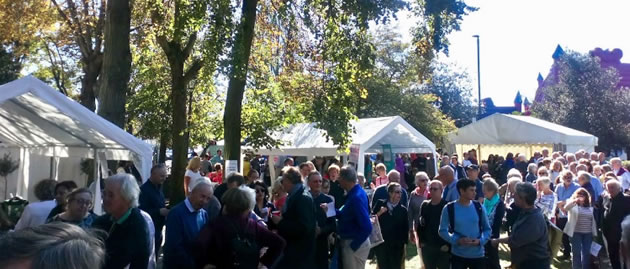 crowds at the chiswick book festival outdoors 