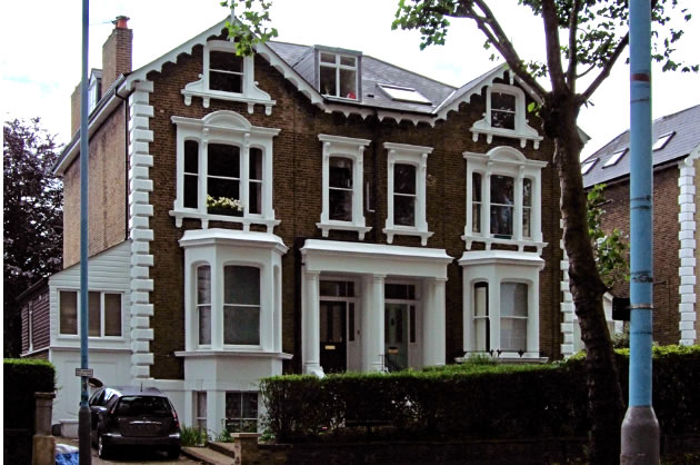 The 1st floor flat at 373 Chiswick High Road where Harold Pinter wrote The Caretaker