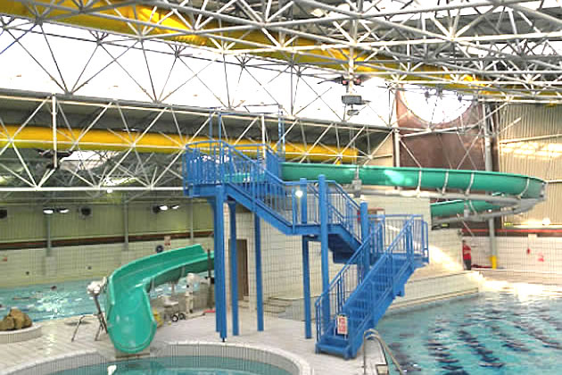 The water slide at Brentford Fountains Leisure Centre 