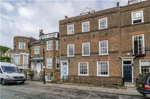 Lingard House on Chiswick Mall - the highest priced sale in W4 so far this year