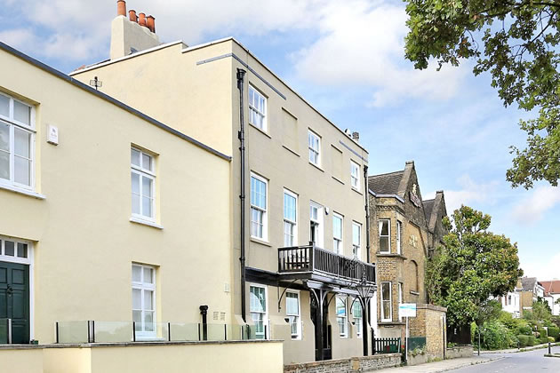Red Lion House on Chiswick Mall sold for 6,400,000 