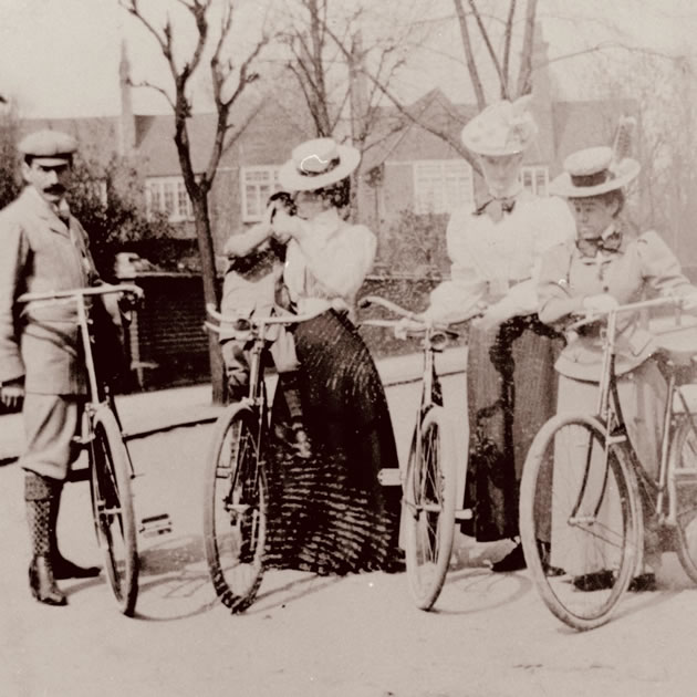 victorian cyclists