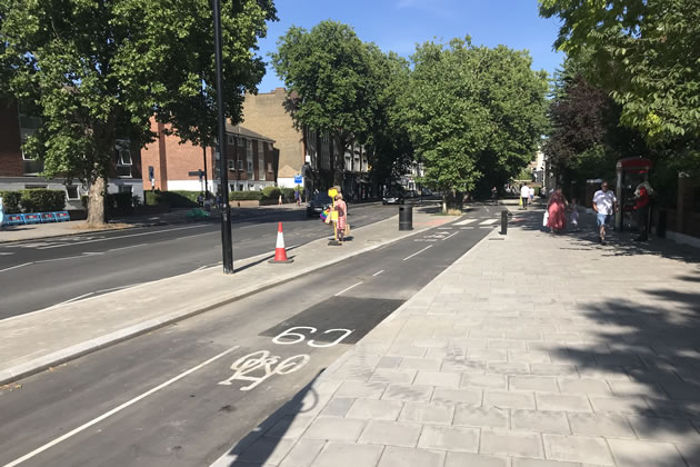 Two new bus islands are now operational on Chiswick High Road 
