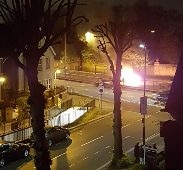 car on fire i chiswick on motorway 