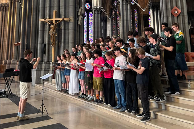 The Chiswick School choir in the Notre Dame de la Treille Cathedral in Lille