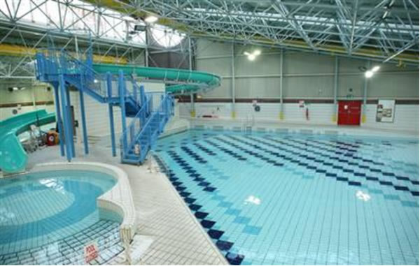 The water slide at Brentford Fountains Leisure Centre 