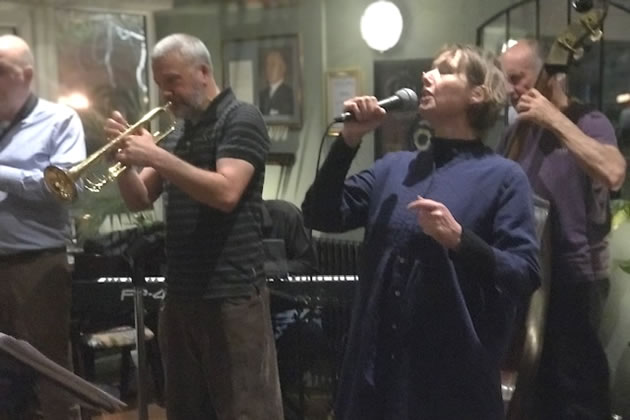 Diane Slater singing 'On the Sunny Side of the Street', with the Band