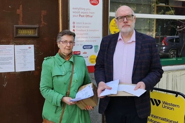 Cllrs Joanna Biddolph and Peter Thompson outside Chiswick Post Office 