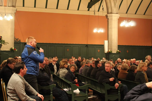 Rocks Lane representative Barry speaking at the Police meeting we held in 2018 following the spike in antisocial behaviour around their site 