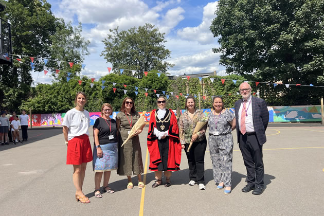 The Mayor of Hounslow, Amy Croft, and other local councillors attended the unveiling 