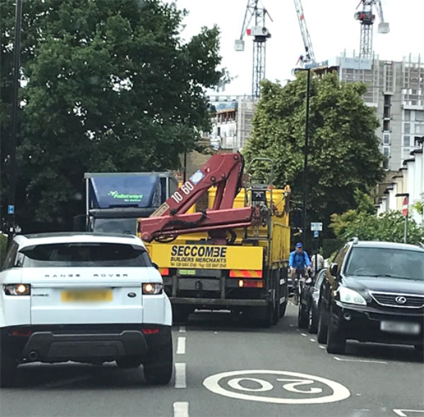 Congestion on roads continued after restrictions 